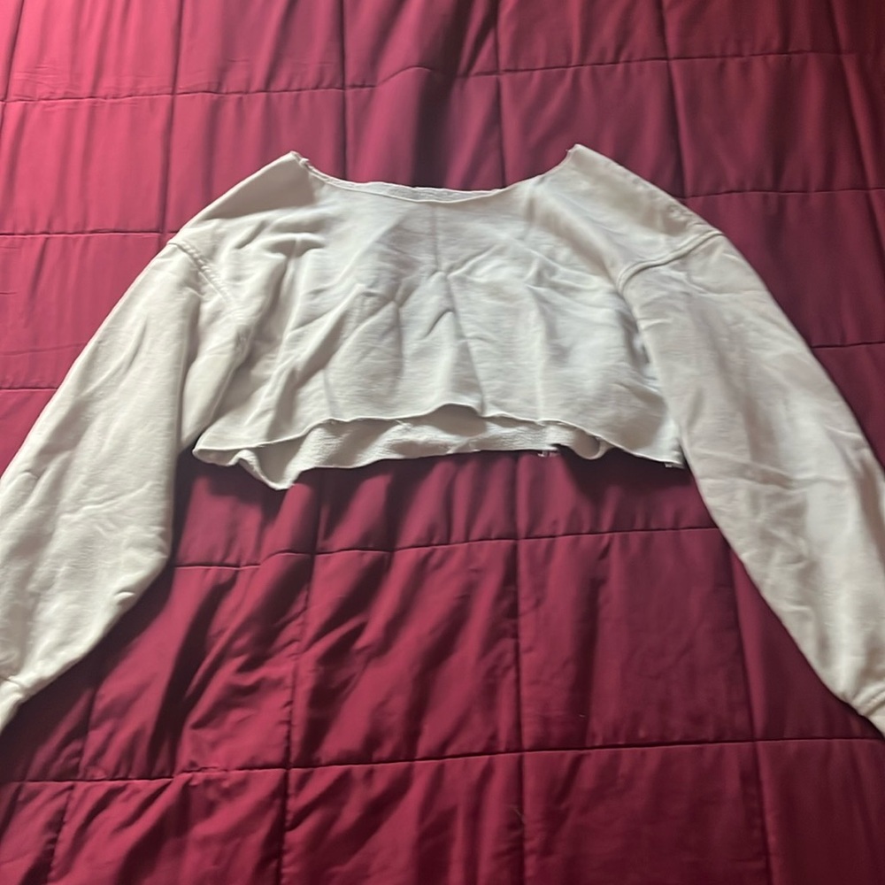 white cropped long sleeve